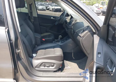 2016 Volkswagen Tiguan Sel z USA, uszkodzony, nr VIN WVGBV7AX0GW602284